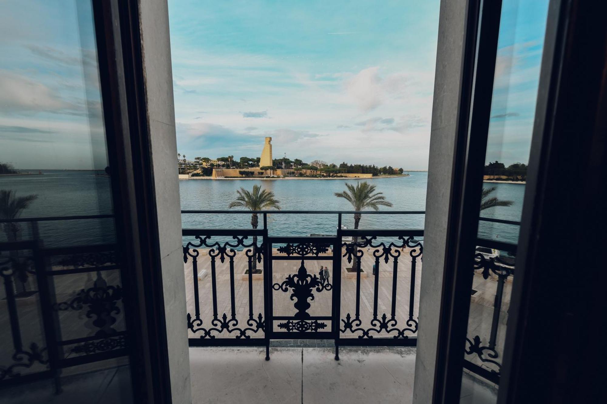 Verso Oriente Brindisi Buitenkant foto