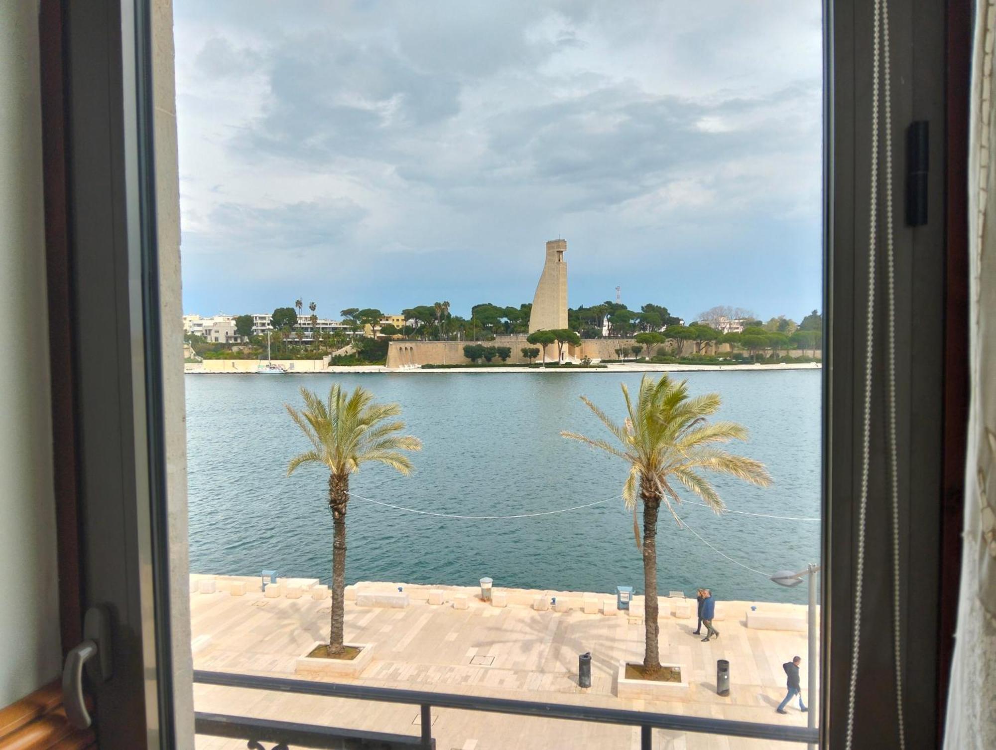 Verso Oriente Brindisi Buitenkant foto